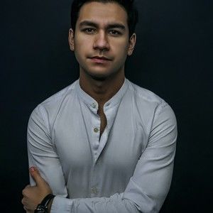 Meet your Posher, Christiana